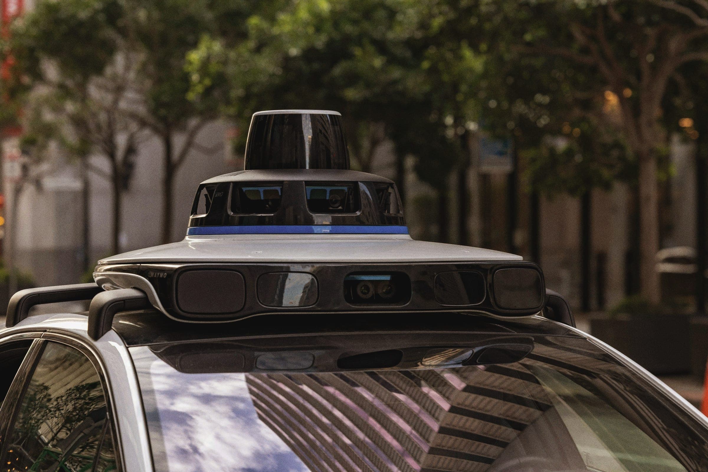 Camera and lidar sensors on the roof of a self-driving car